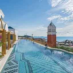 Francesca - La Festa Phu Quoc